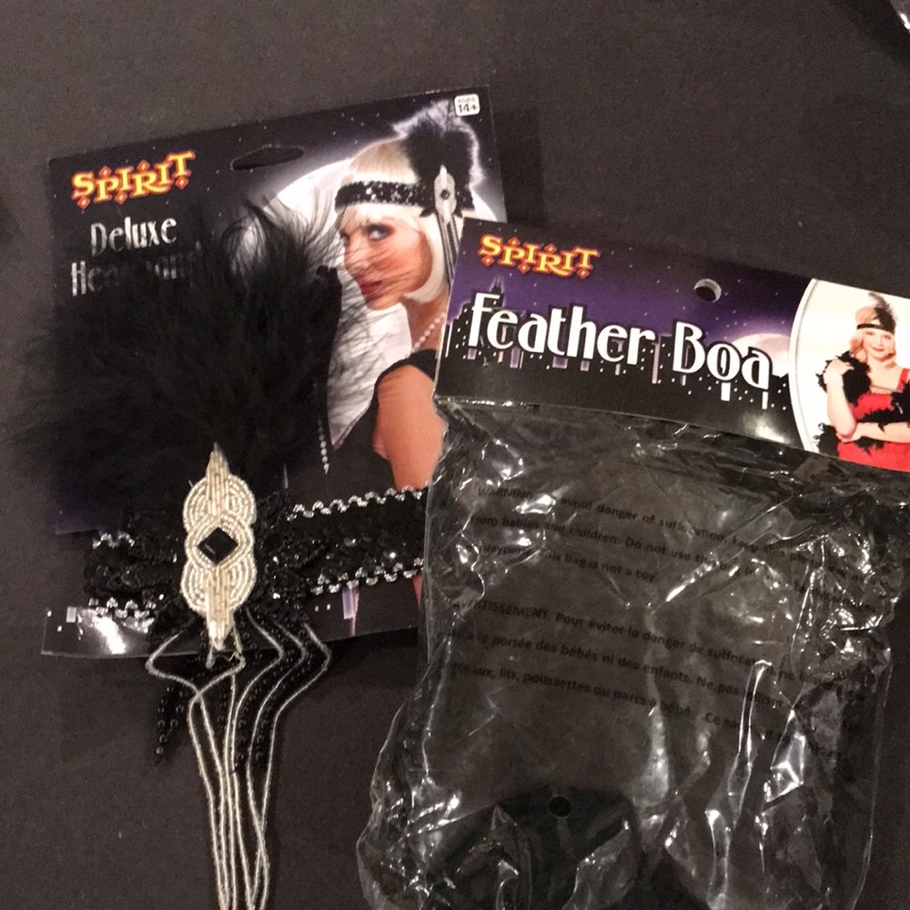 Flapper costume accessories